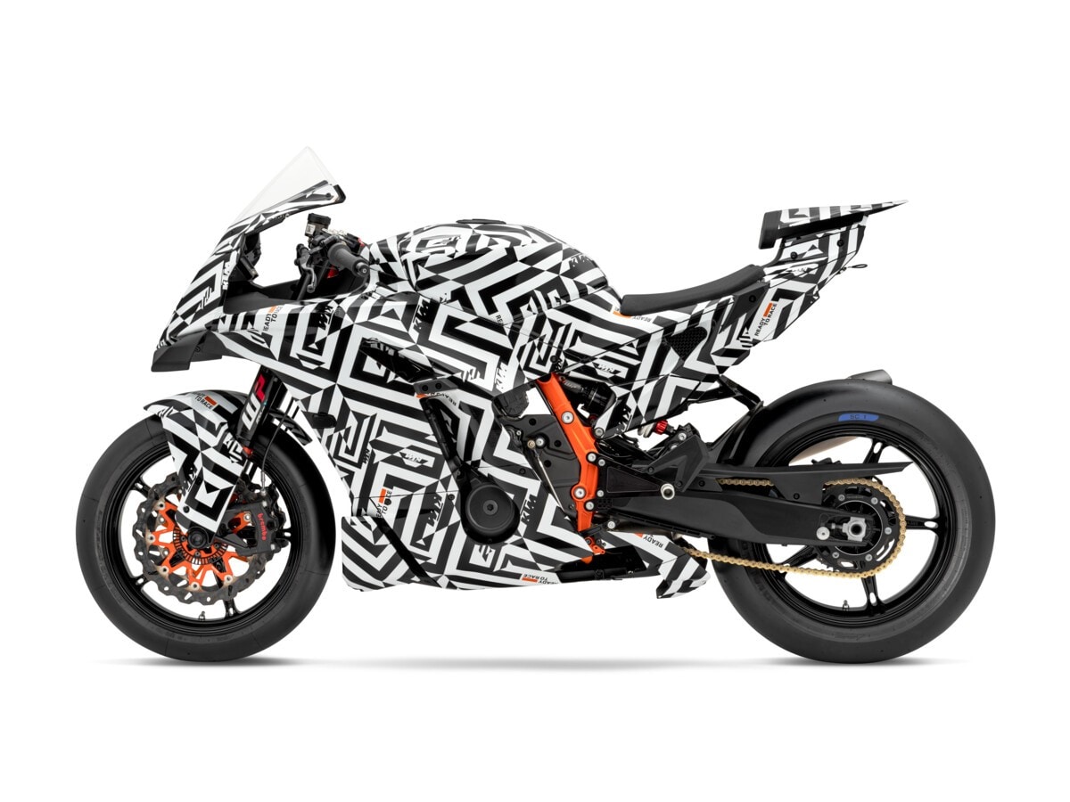 KTM 990 RC R, svelato il prototipo della nuova carenata austriaca